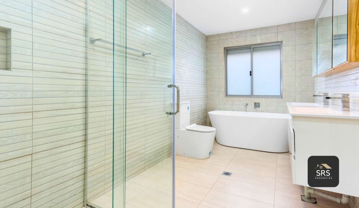 7 Glover Street, Claymore, NSW 2559 (4)