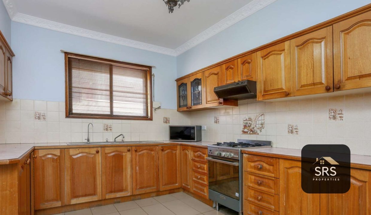 8 Gordon Street, Blacktown, NSW 2148 (3)